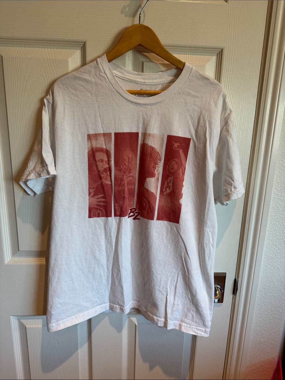 Bailey Zimmerman first tour shirt!  White Short-Sleeve Graphic Crewneck T-Shirt